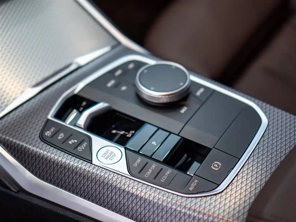 BMW 3 Series 2024 325Li M Sport Shadowline Package фото 15