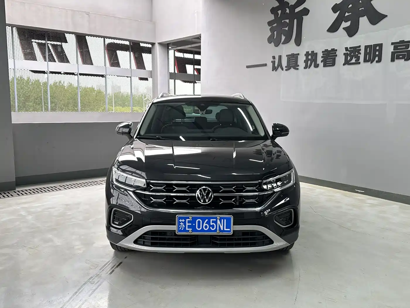 Volkswagen Tayron 2023 330TSI 2WD Luxury Plus Advanced Edition фото 3