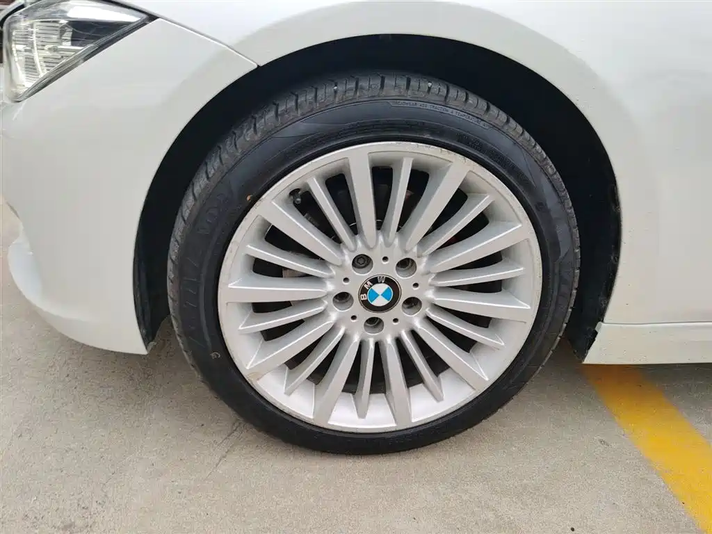 BMW 3 Series 2018 320Li Fashion Style фото 23