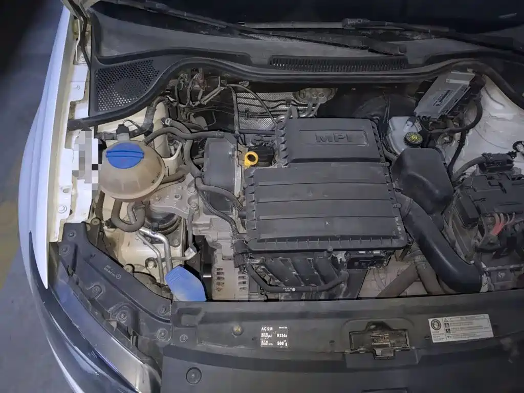Volkswagen Polo 2016 1.4L Automatic Trend фото 21