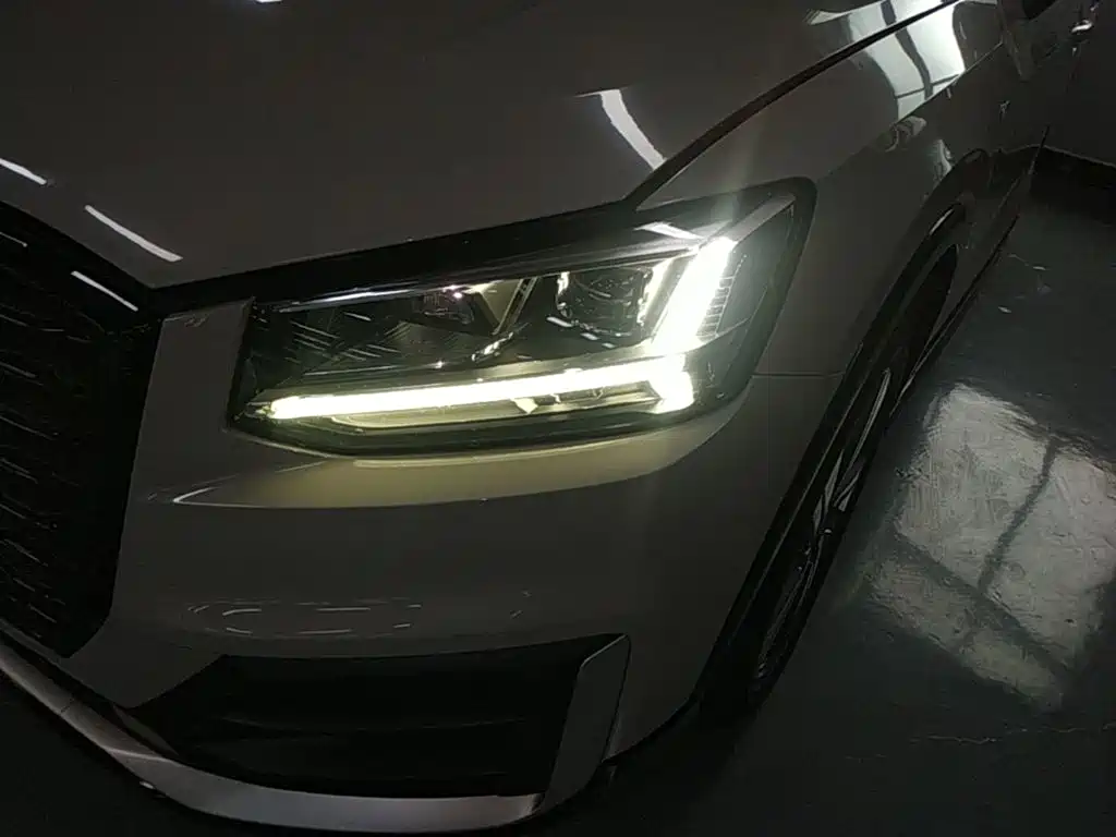 Фото 24 - Audi Q2L