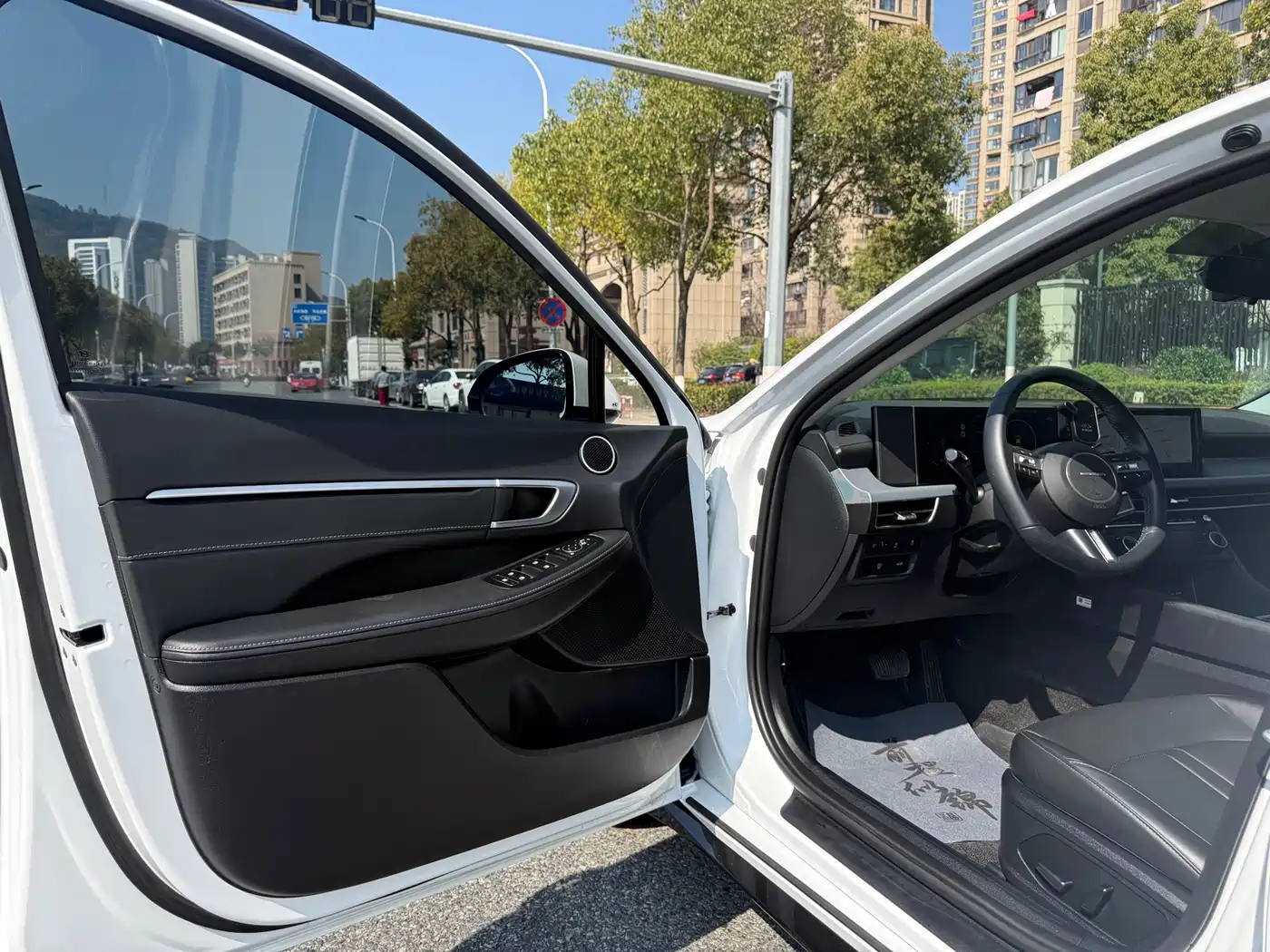 Hyundai Sonata 2024 1.5T Pro фото 22