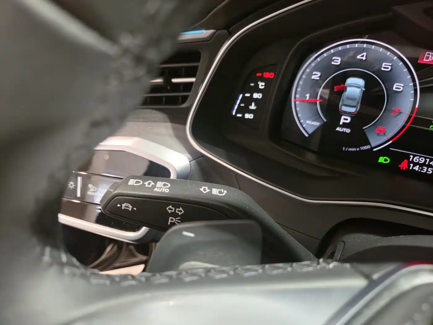 Audi A6L 2025 45 TFSI quattro Premium Sport фото 9