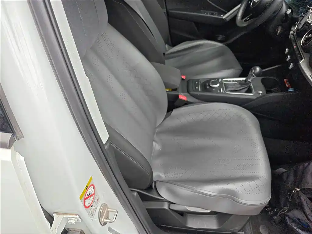 Audi Q2L 2020 35 TFSI Progressive Dynamic Model фото 25