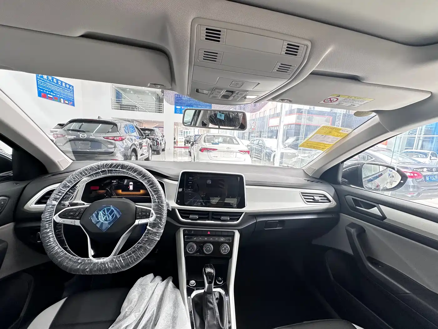 Volkswagen T-ROC 2026 280TSI DSG 2WD Time Edition фото 7