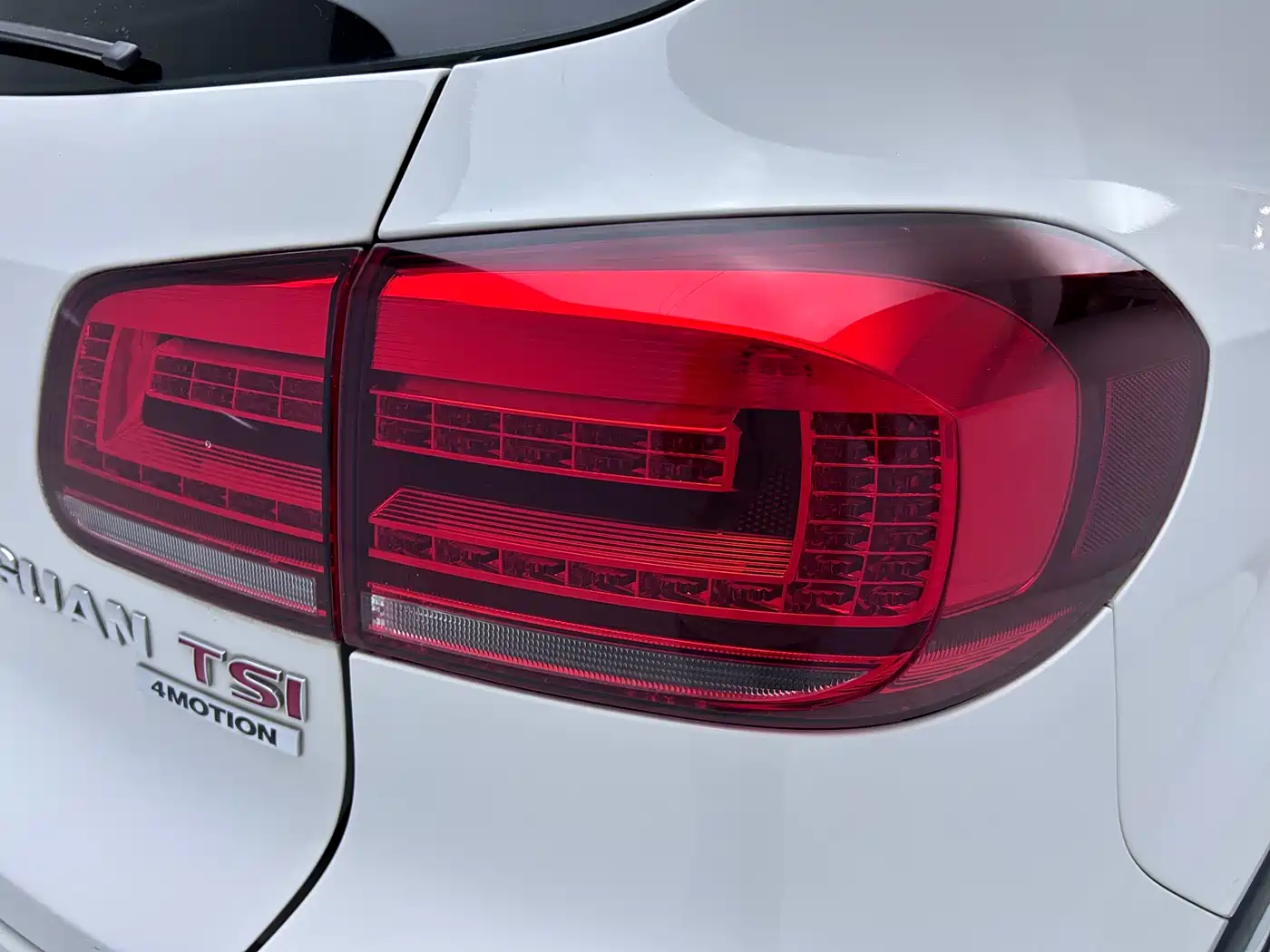 Volkswagen Tiguan 2013 2.0TSI Automatic AWD Flagship Edition фото 23