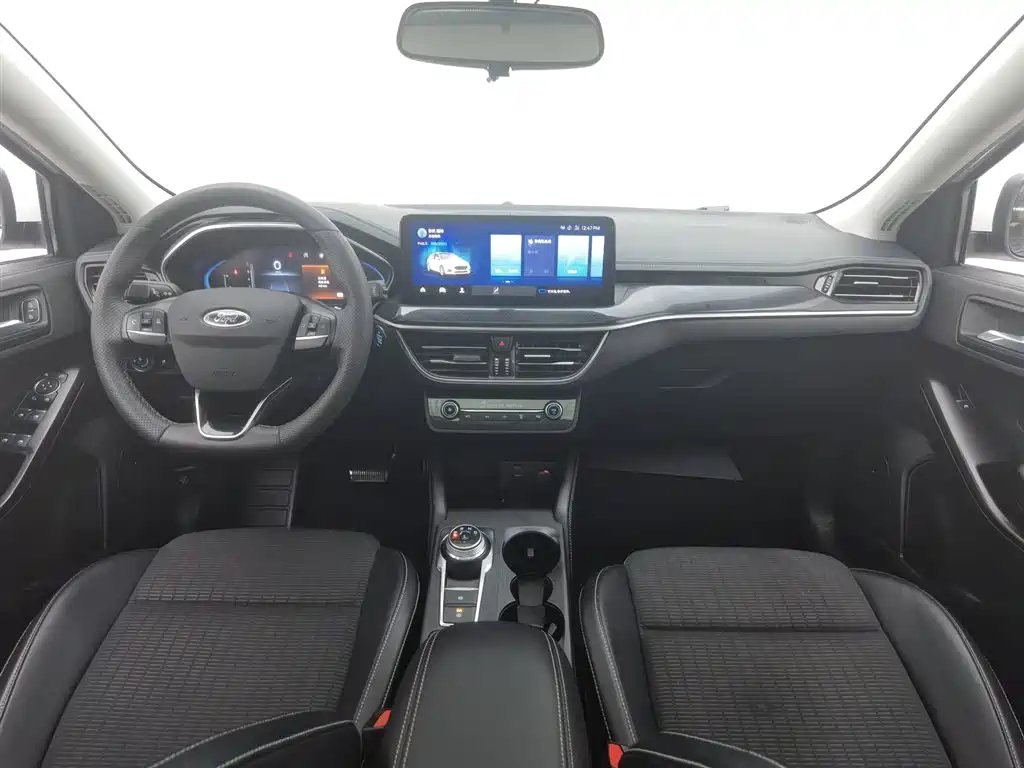 FORD FOX