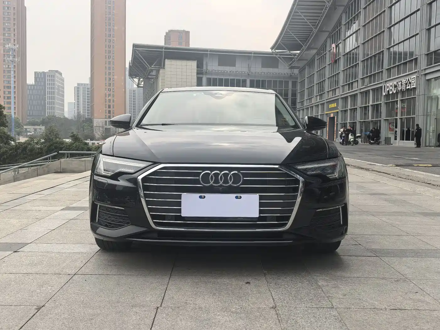 Audi A6L 2021 40 TFSI Luxury Elegance фото 2