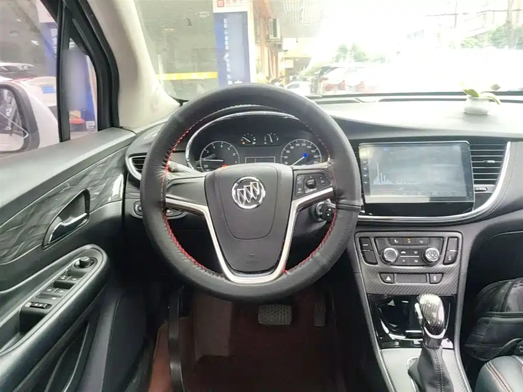Buick Encore 2017 18T Automatic 2WD Urban Leading фото 11