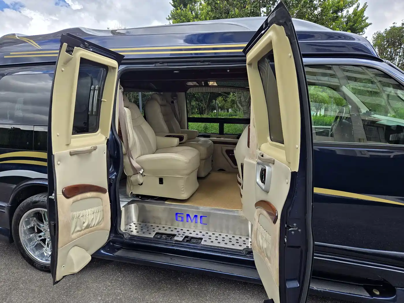 GMC Savana 2013 2014 5.3L Leader Edition