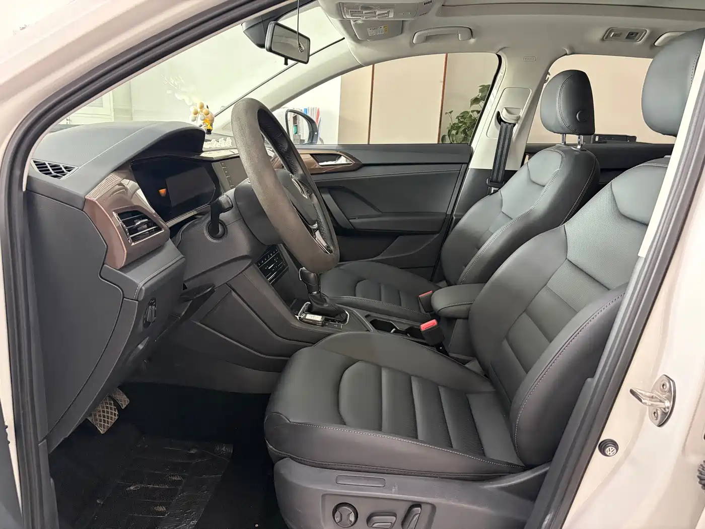 Volkswagen Tharu, миниатюра 7