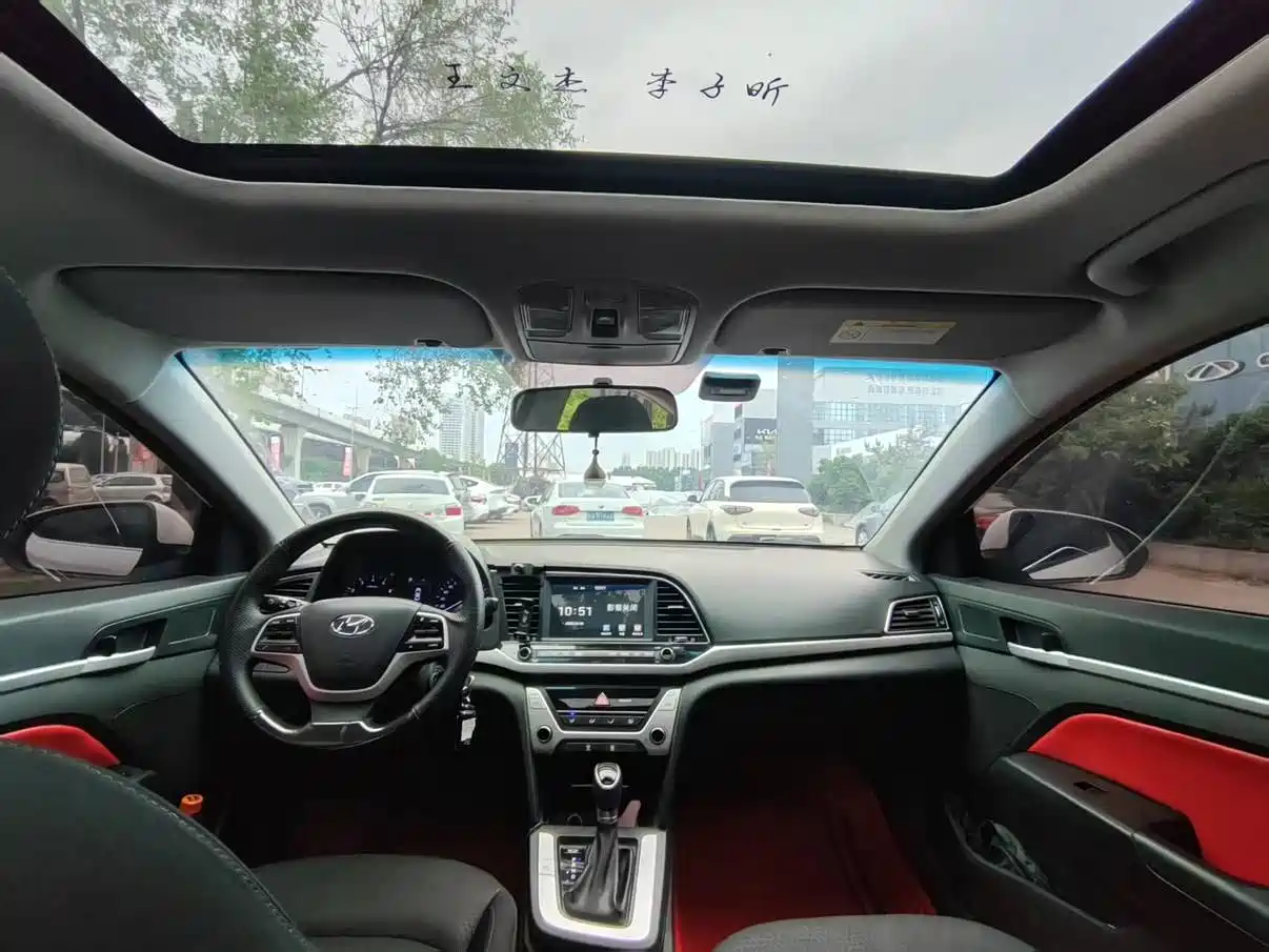 Hyundai Elantra 2016 Model 1.6L Automatic Smart Elite фото 5