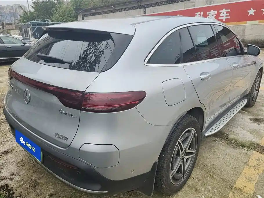 MERCEDES-BENZ EQC