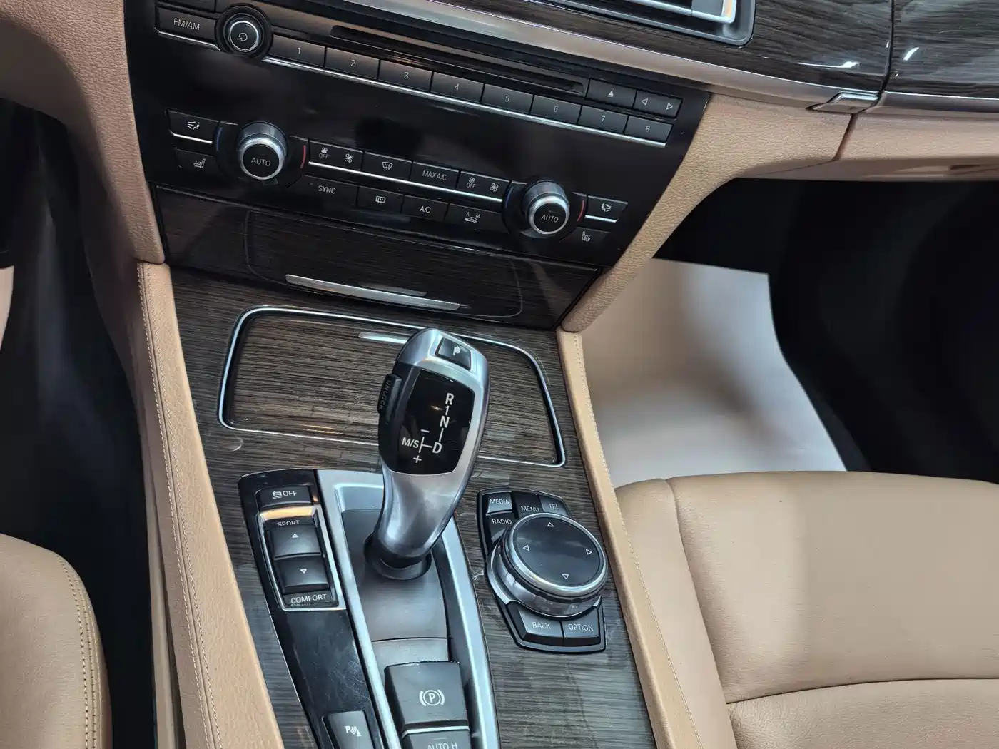 BMW 7 Series 2014 2013 Model 730Li Leading