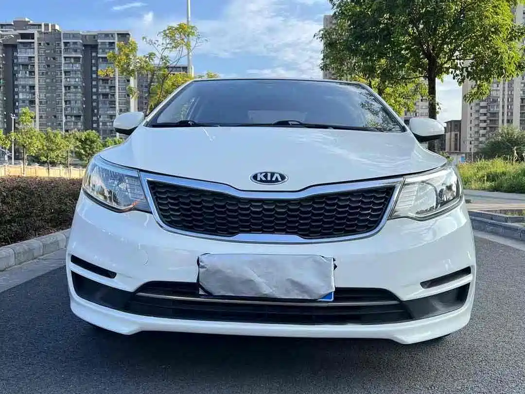 Kia K2 2017 2015 Sedan 1.4L AT GLS