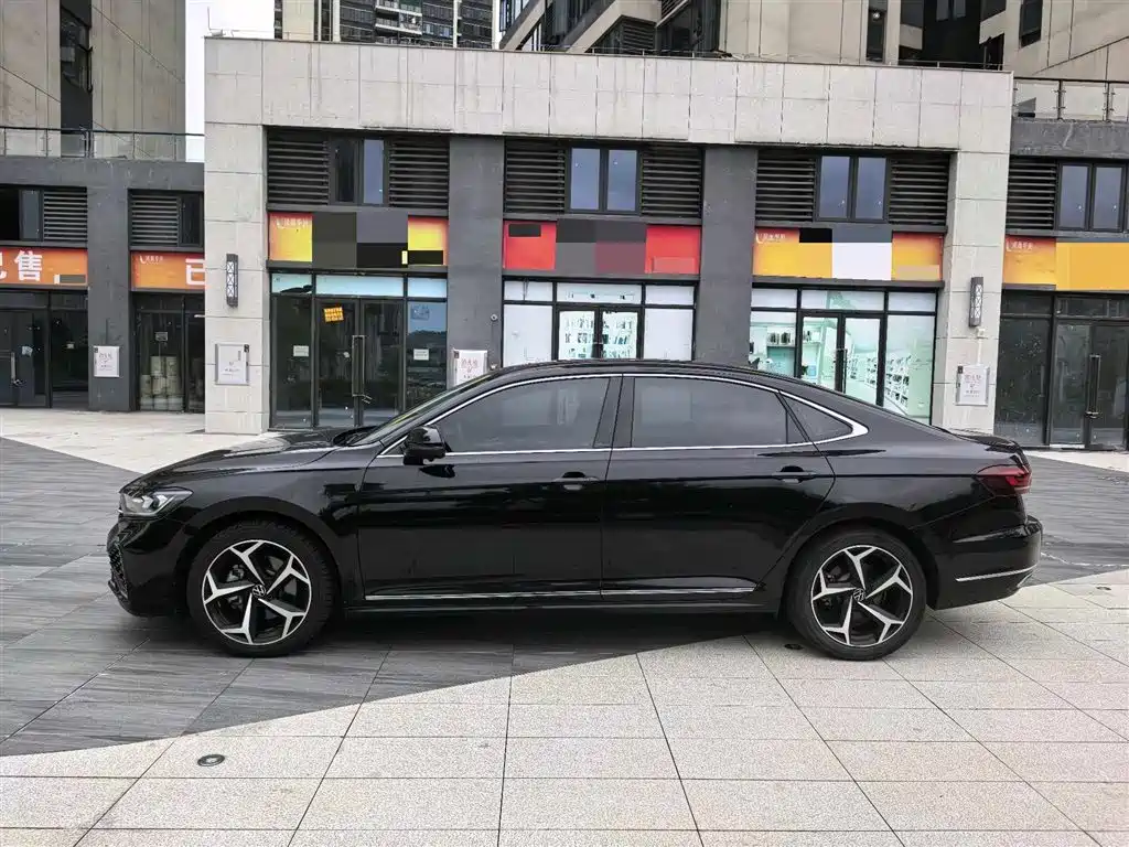 Volkswagen Passat 2024 330TSI Starlight Elite Edition фото 4