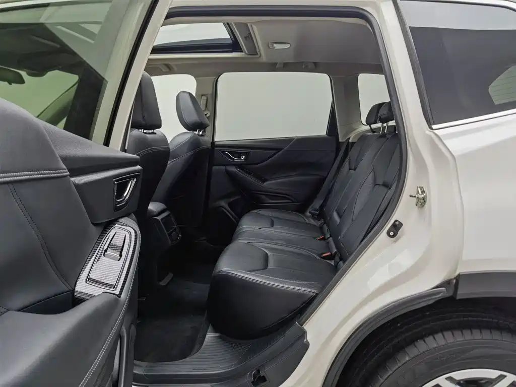Photo 15 - Subaru Forester