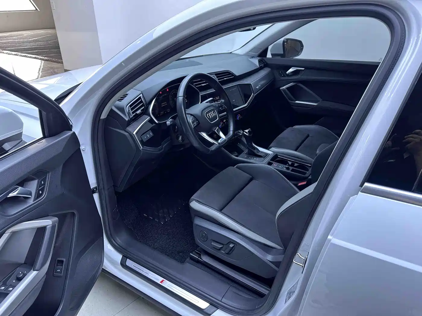 Audi Q3 2023 2022 35 TFSI Fashion Dynamic