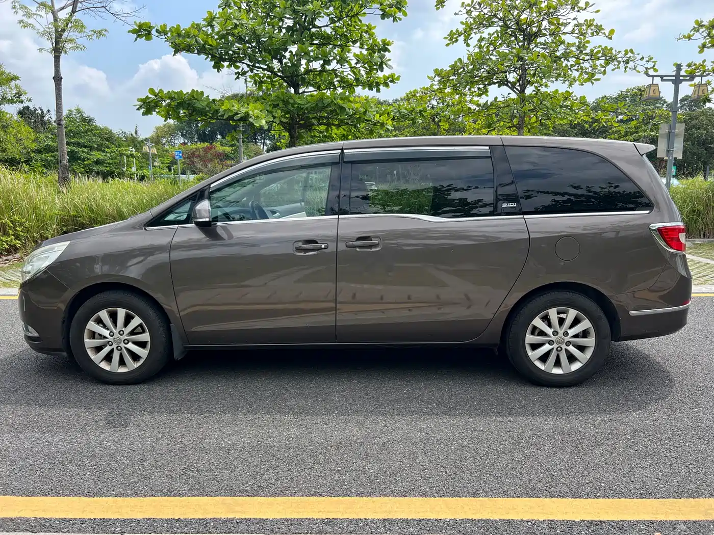 Buick GL8 2013 2.4L LT Luxury Business Executive Edition фото 4