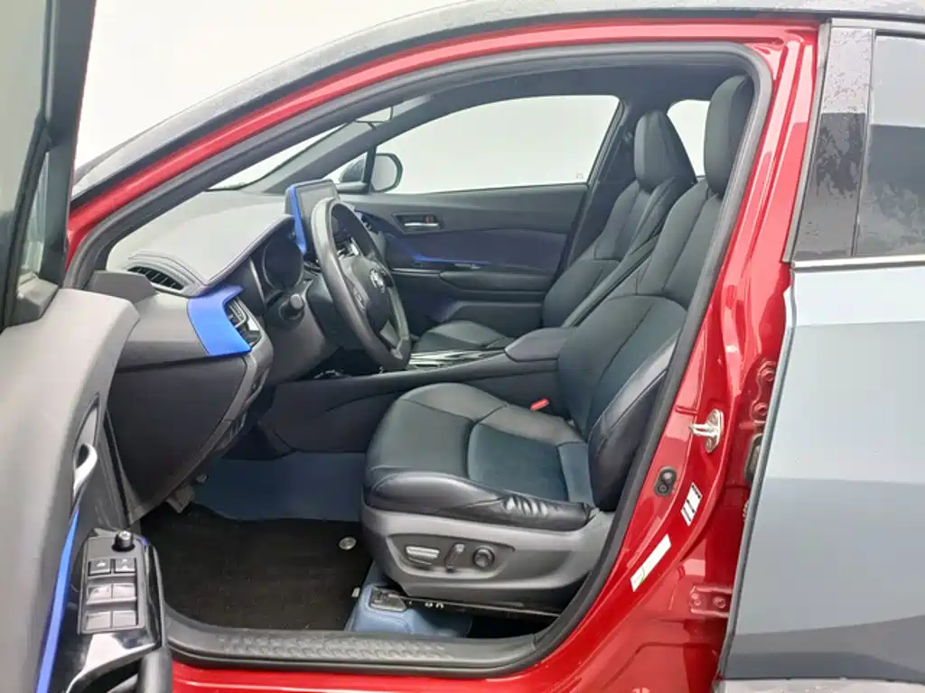 Toyota C-HR 2021 2020 Model 2.0L Leading