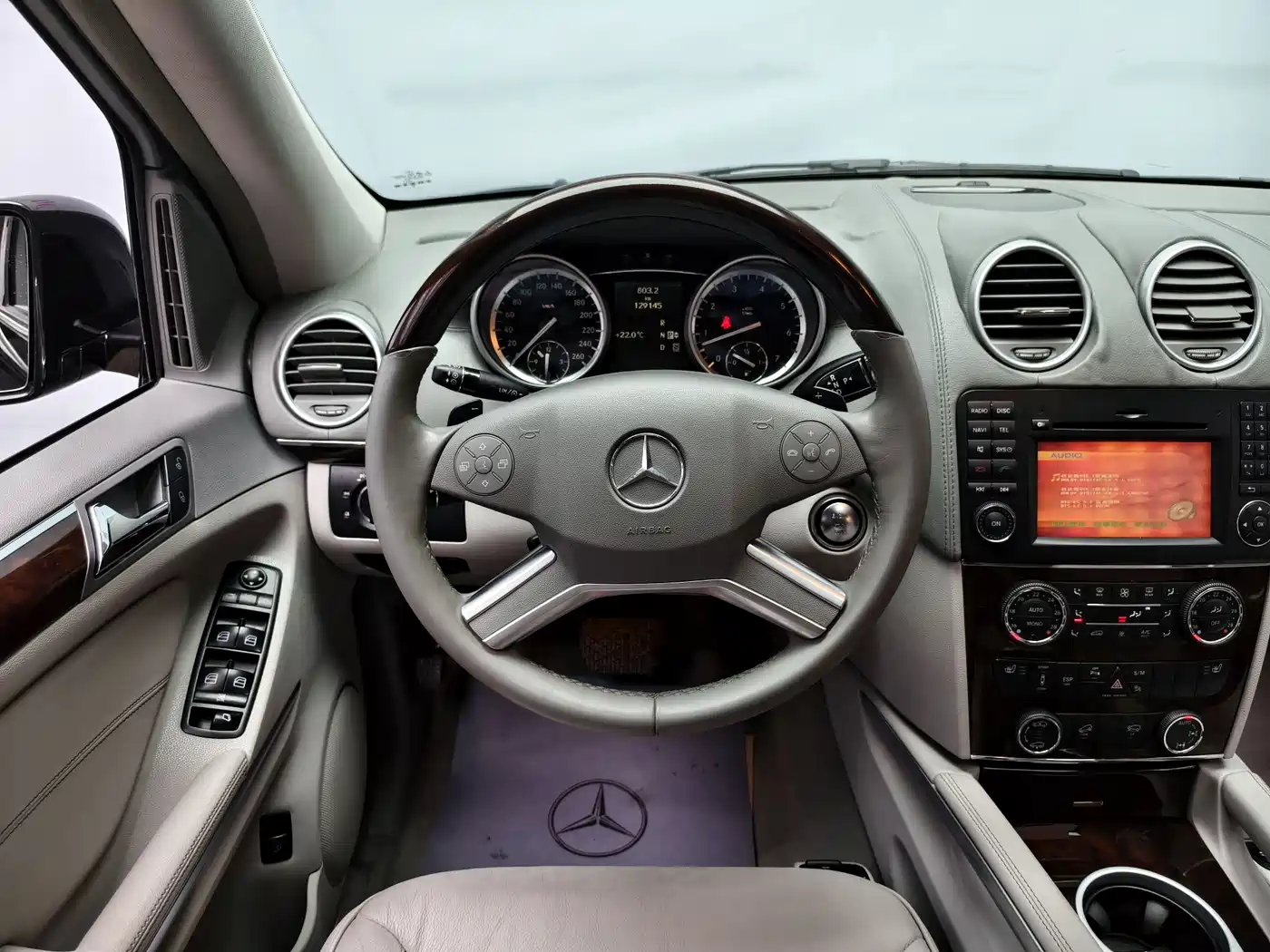 Mercedes-Benz GL-Class 2011 GL 450 4MATIC Premium фото 19