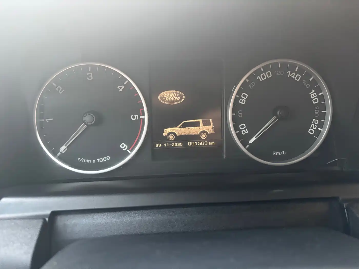 Land Rover Discovery 2013 3.0 SDV6 HSE Diesel фото 15
