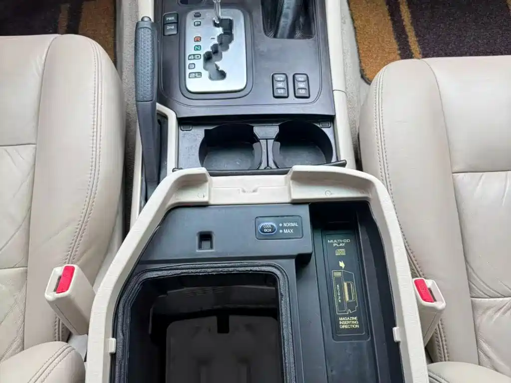 Toyota Land Cruiser 2006 2005 4.7L Automatic GX-R