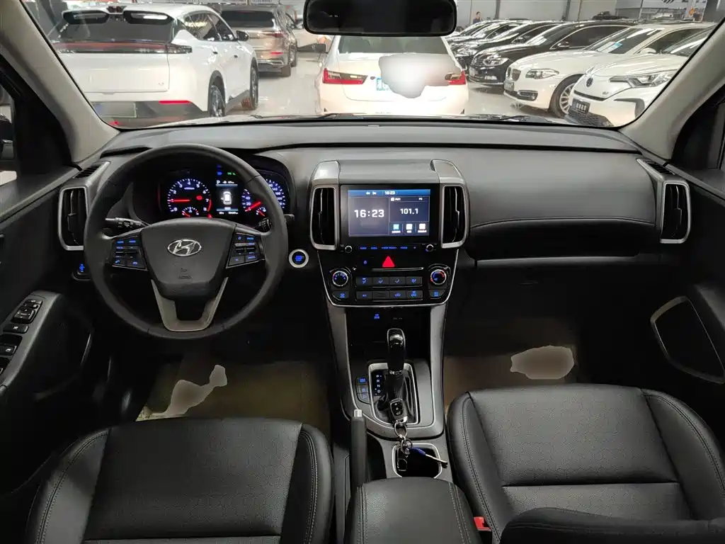 Hyundai Beijing Hyundai ix35 2019 2.0L Automatic 2WD Zhiyong·Smooth Enjoy China VI фото 10