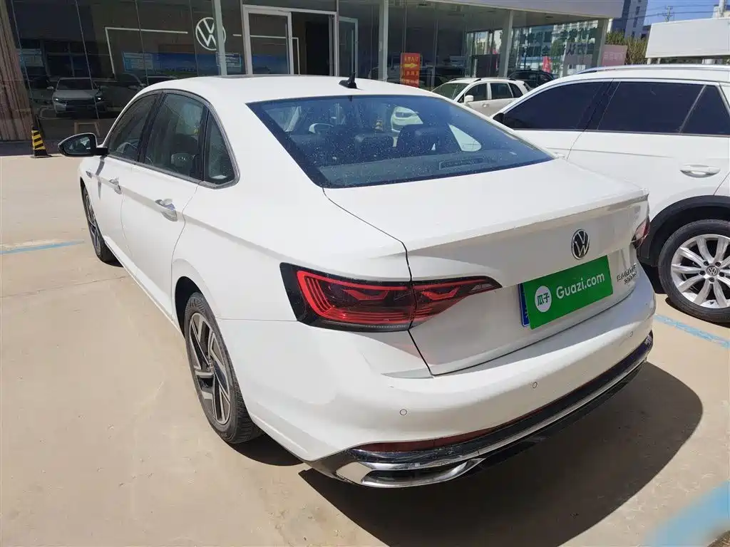 Volkswagen Sagitar 2023 300TSI DSG Surpassing Edition фото 5