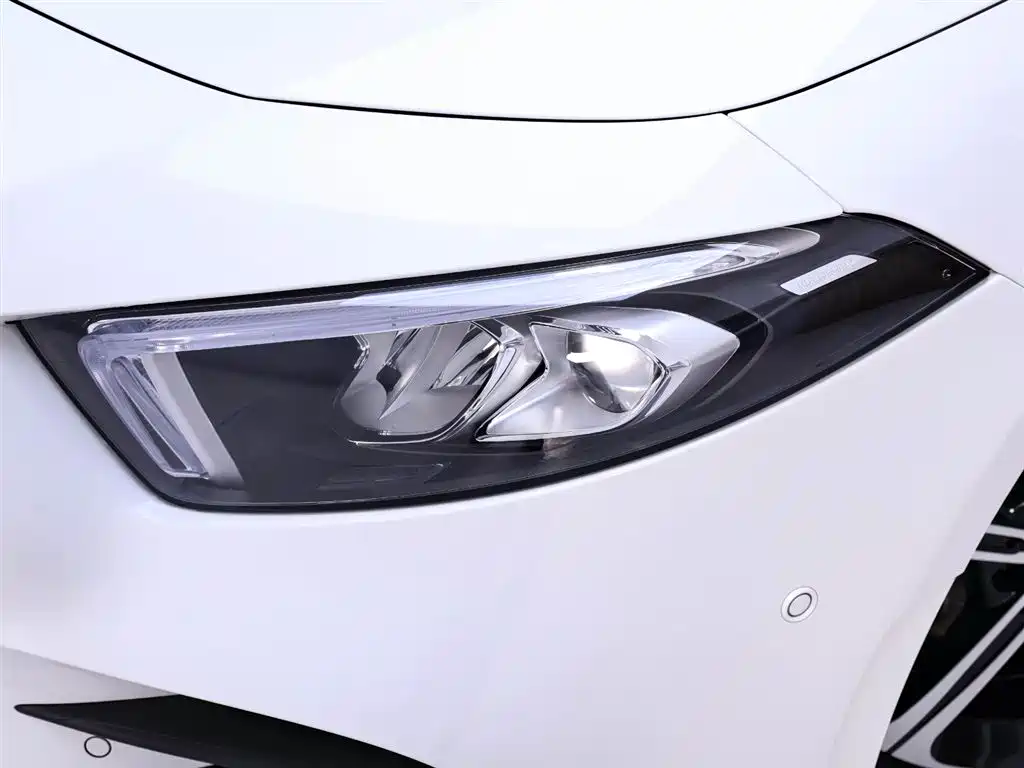 Mercedes-Benz A-Class 2022 Facelift III A 200 L Sport Sedan Fashion фото 4
