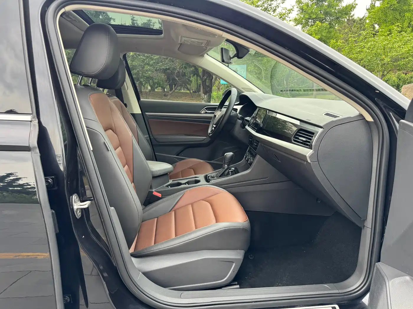 Volkswagen Lavida 2019 280TSI DSG Luxury Edition China VI фото 18