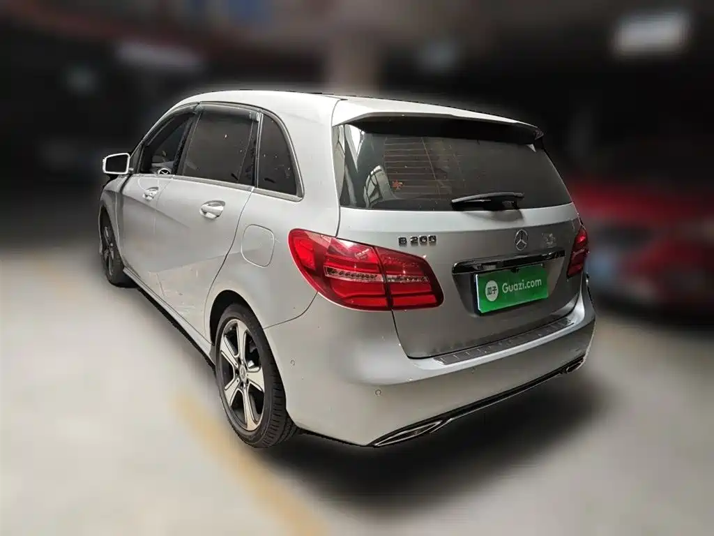 Mercedes-Benz B-Class 2018 B 200 Fashion фото 10