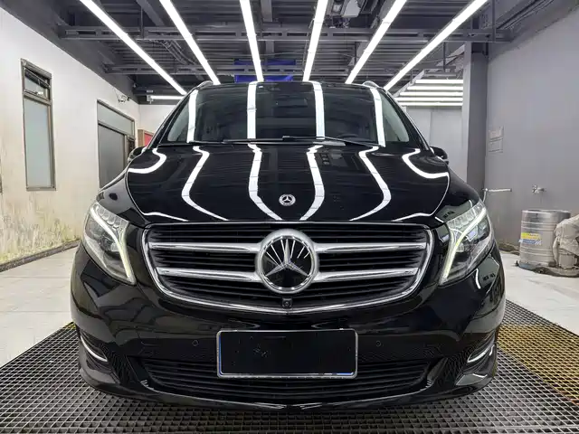 MERCEDES-BENZ V CLASS
