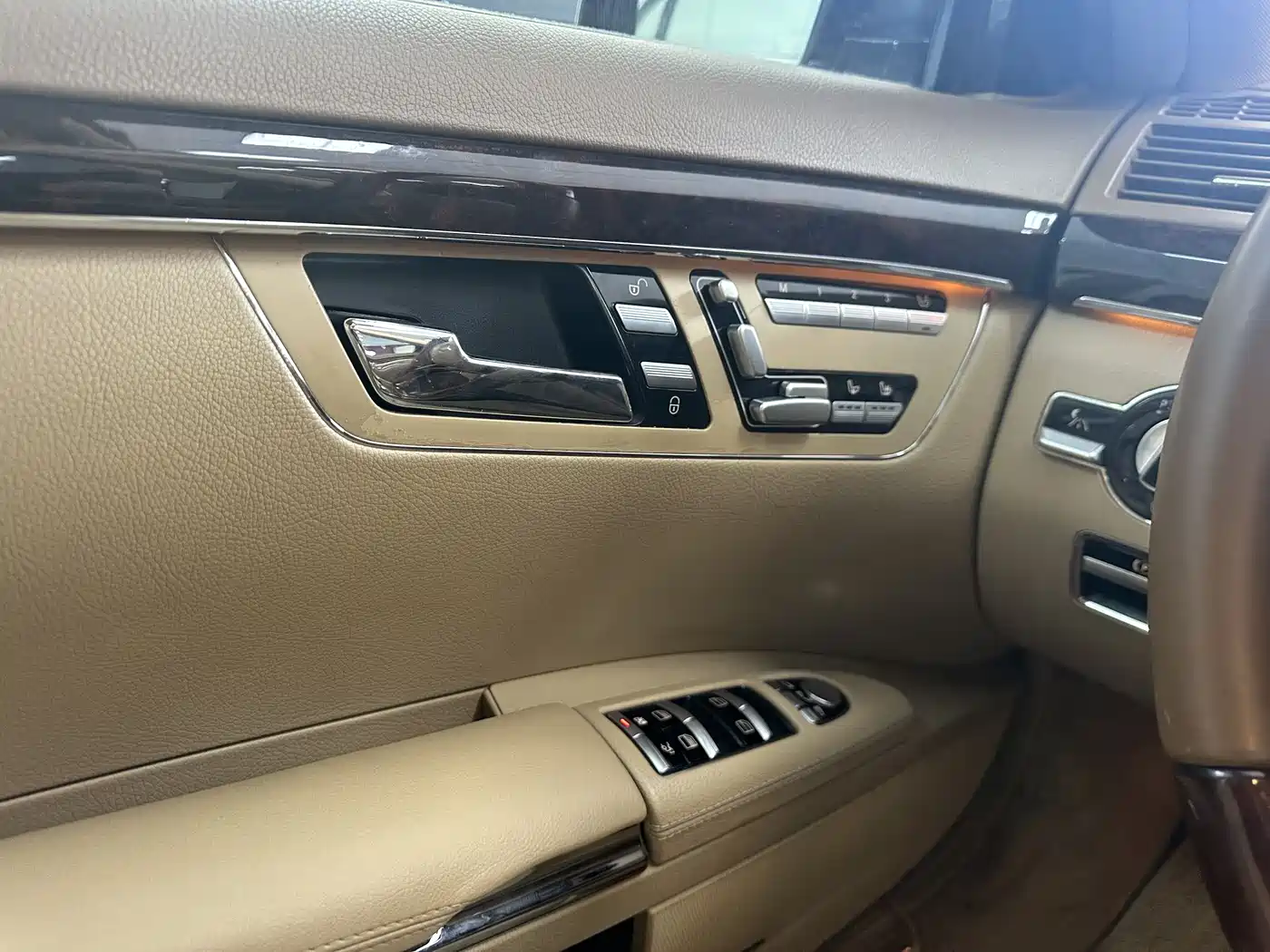 Mercedes-Benz S-Class 2012 S 350 L Grand Edition фото 24