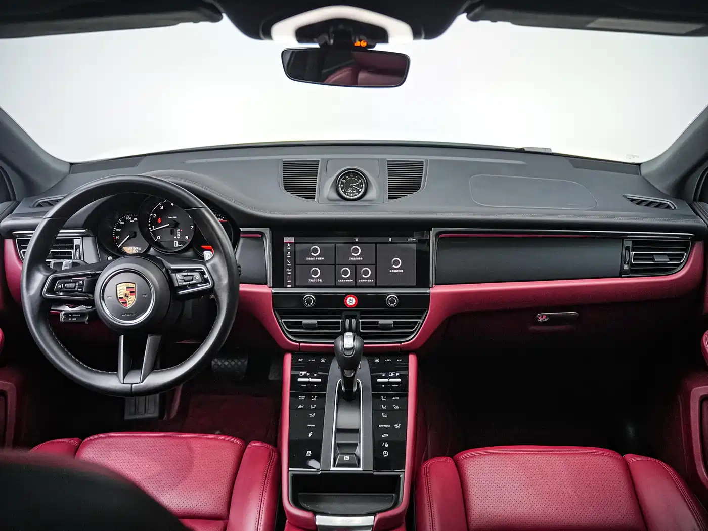 Porsche Macan 2024 Macan 2.0T фото 18
