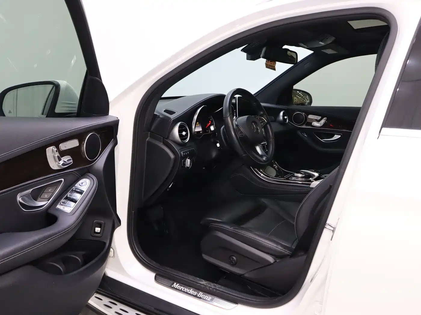 Mercedes-Benz GLC 2019 GLC 260 4MATIC Dynamic фото 14