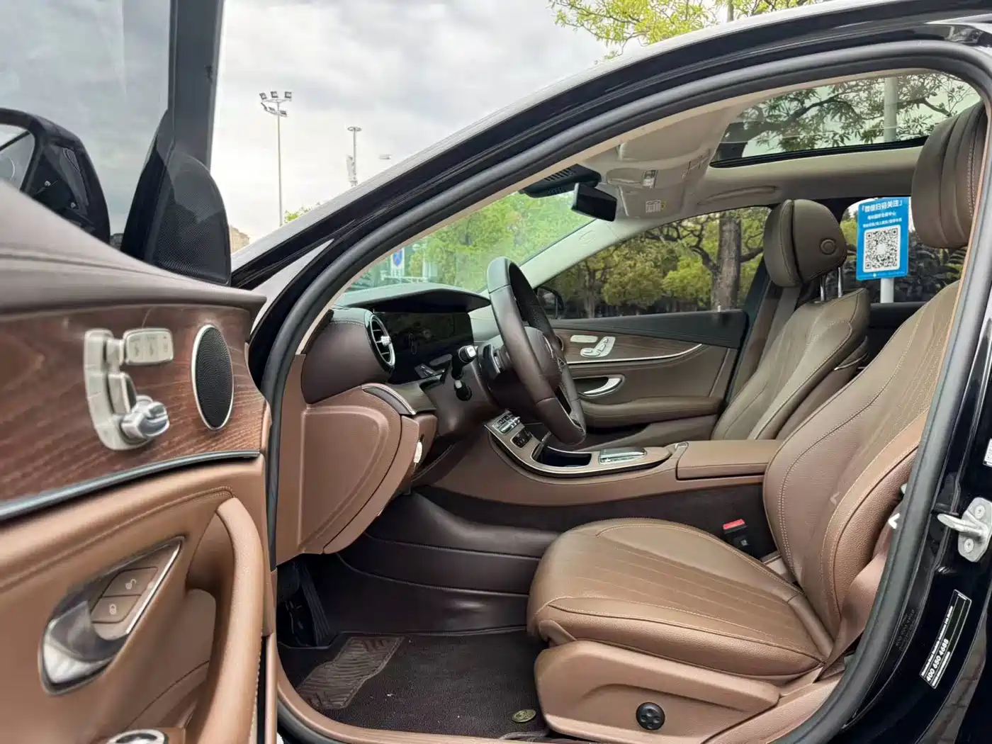 Mercedes-Benz E-Class 2023 E 300 L Fashion фото 3