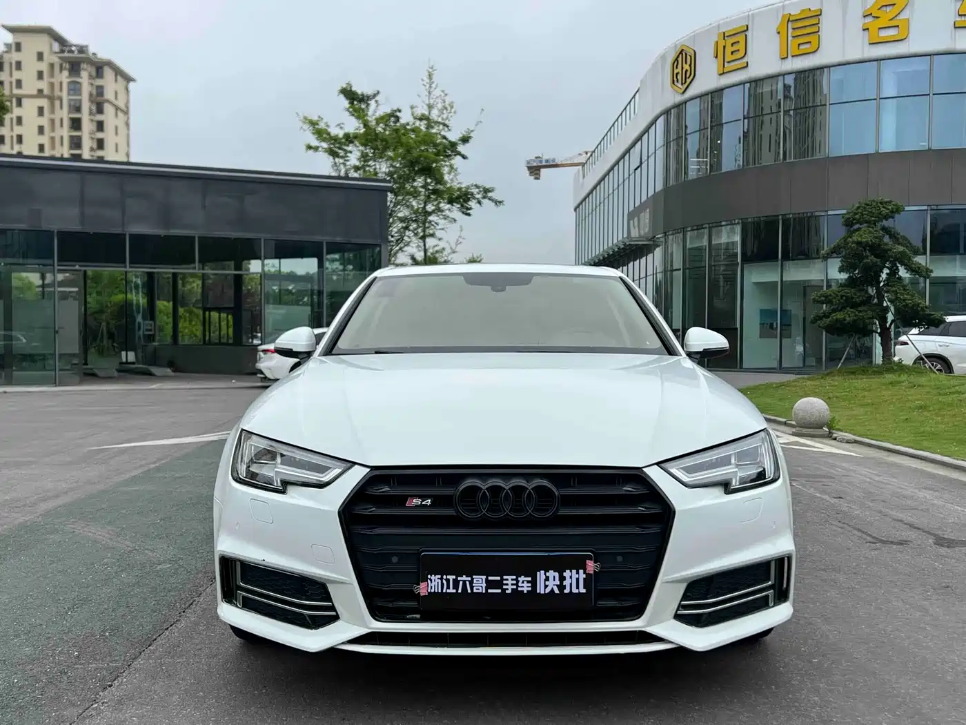 Audi A4L 2018 30th Anniversary 40 TFSI Fashion фото 2