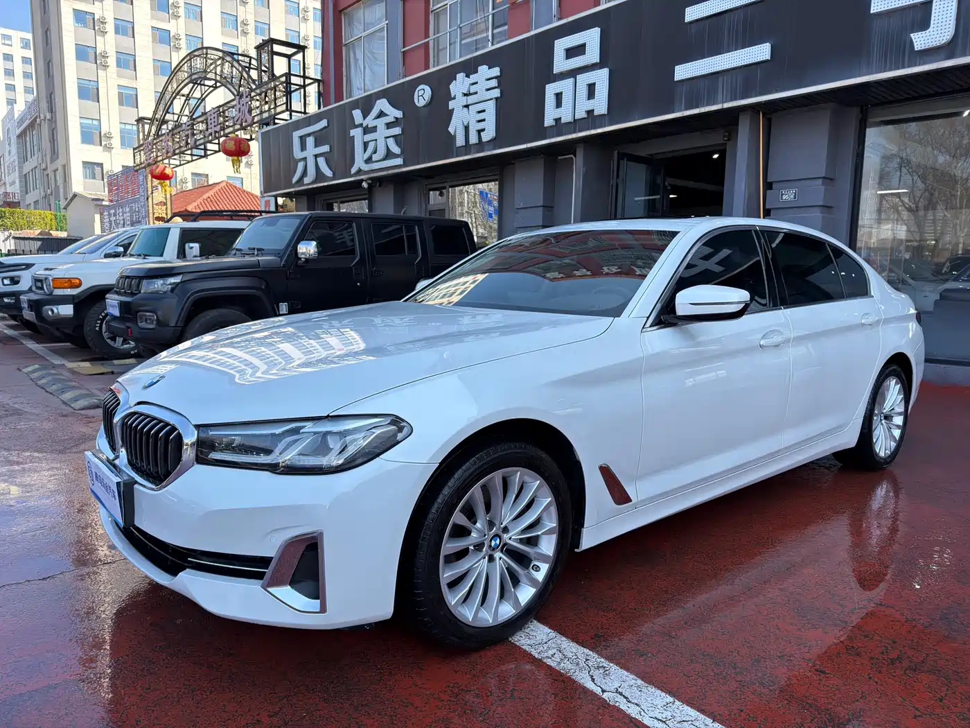 BMW 5 SERIES