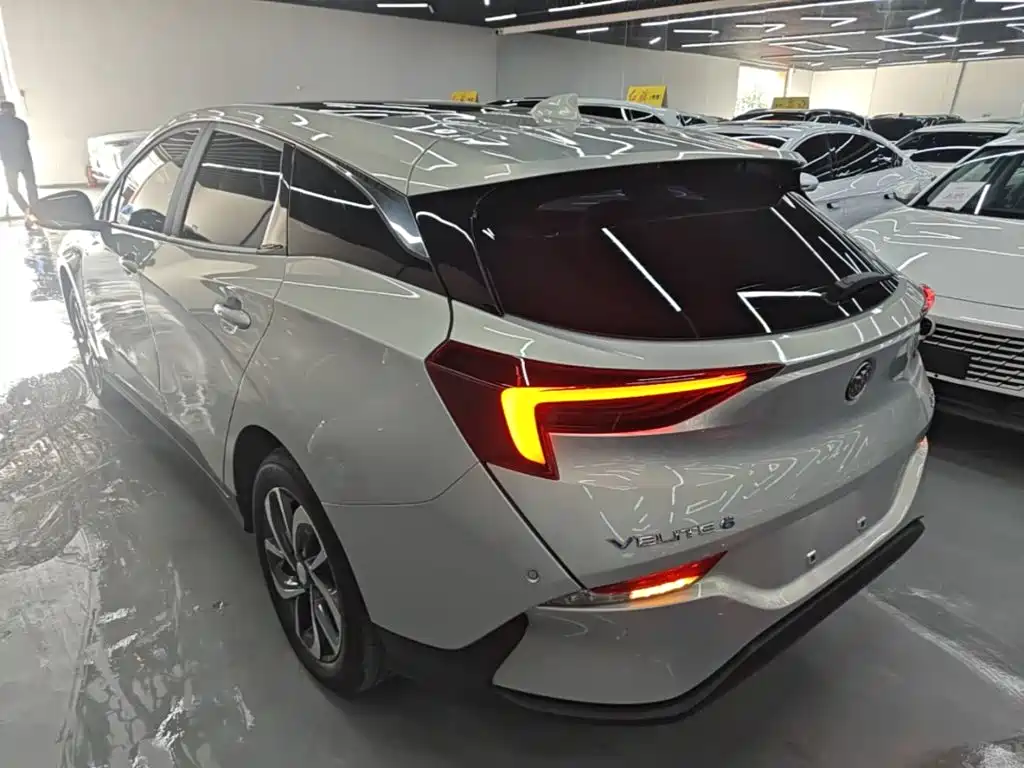 2026 Buick Velite 6