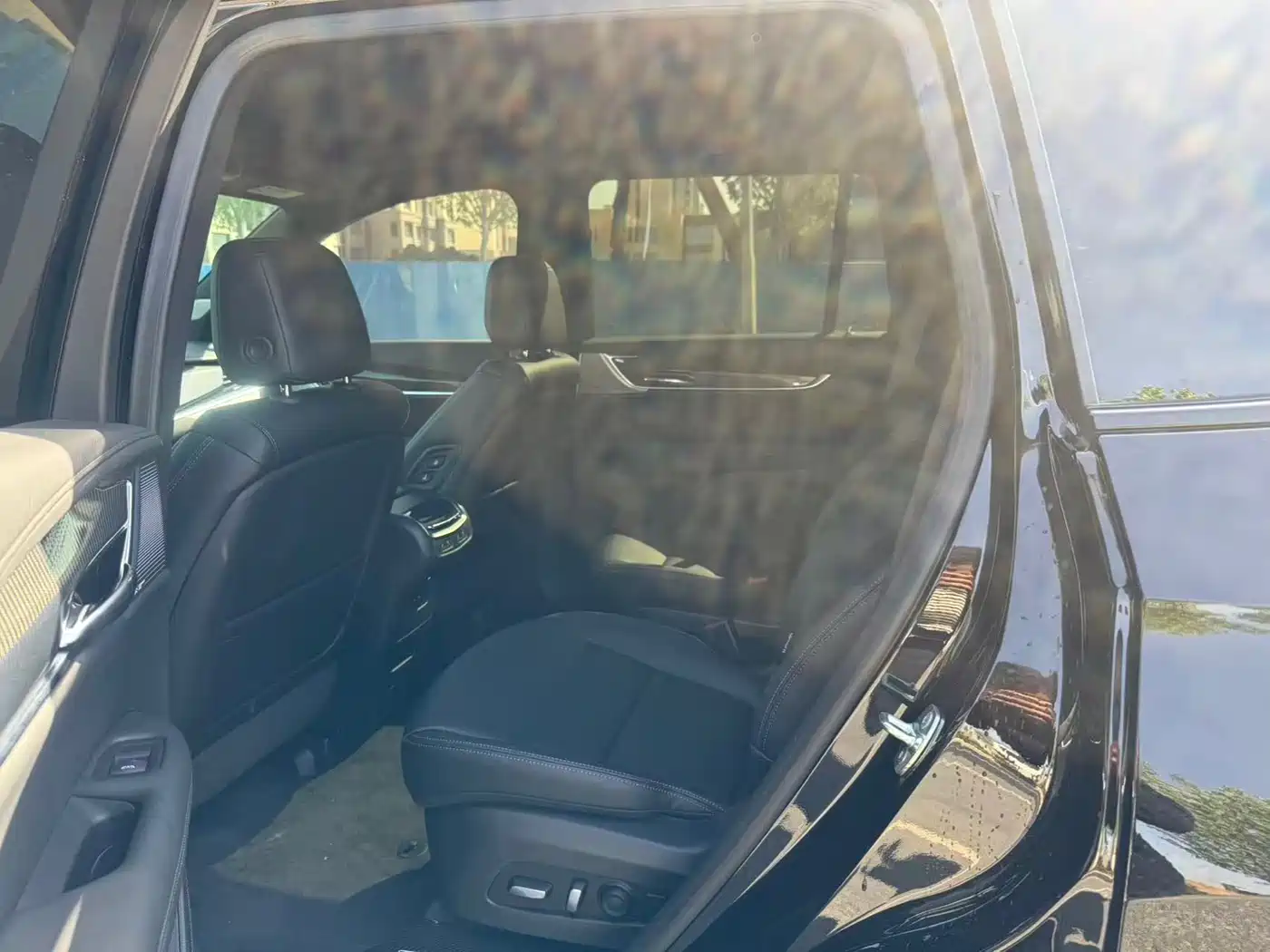 CADILLAC XT6