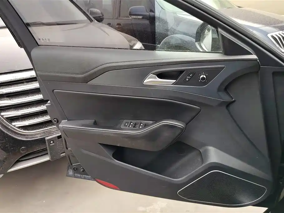 Hongqi H5 2020 1.5T DCT Qi Rhythm Edition фото 7