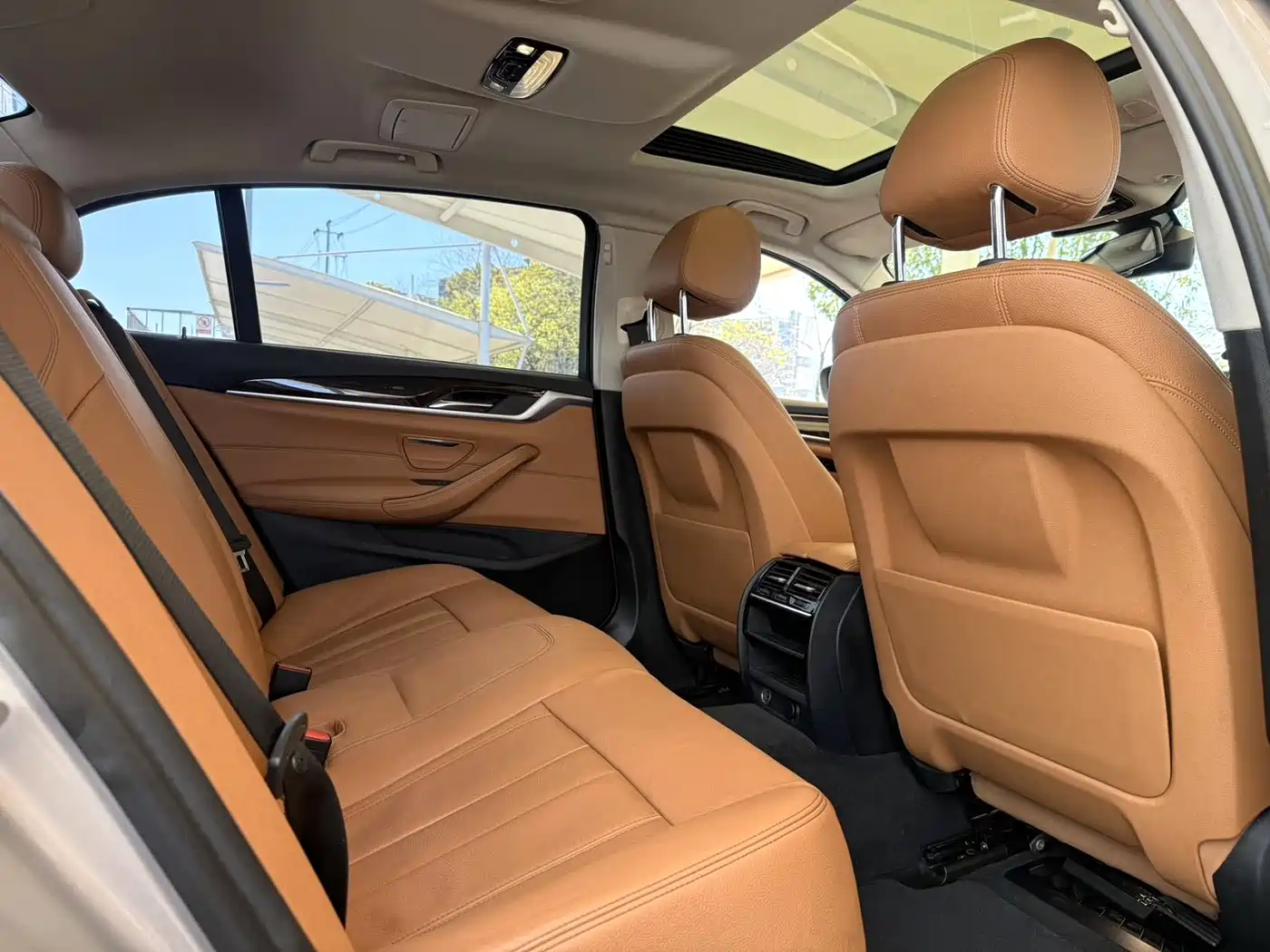 BMW 5 Series 2018 528Li Launch Special Edition фото 9