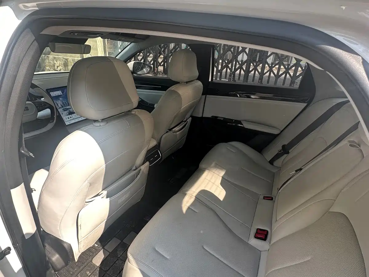 Geely Galaxy Galaxy L6 2024 2024 125km PLUS Soaring Dragon Edition