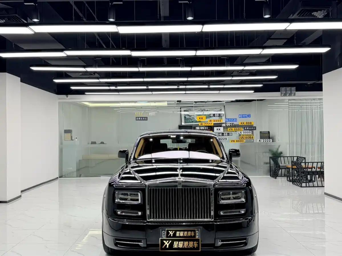 Rolls-Royce Phantom 2006 6.7L Extended Wheelbase EWB фото 2