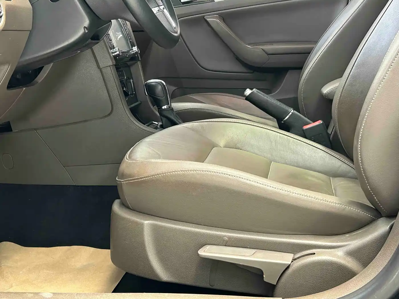 Volkswagen Bora 2013 1.4T Automatic Comfort фото 12