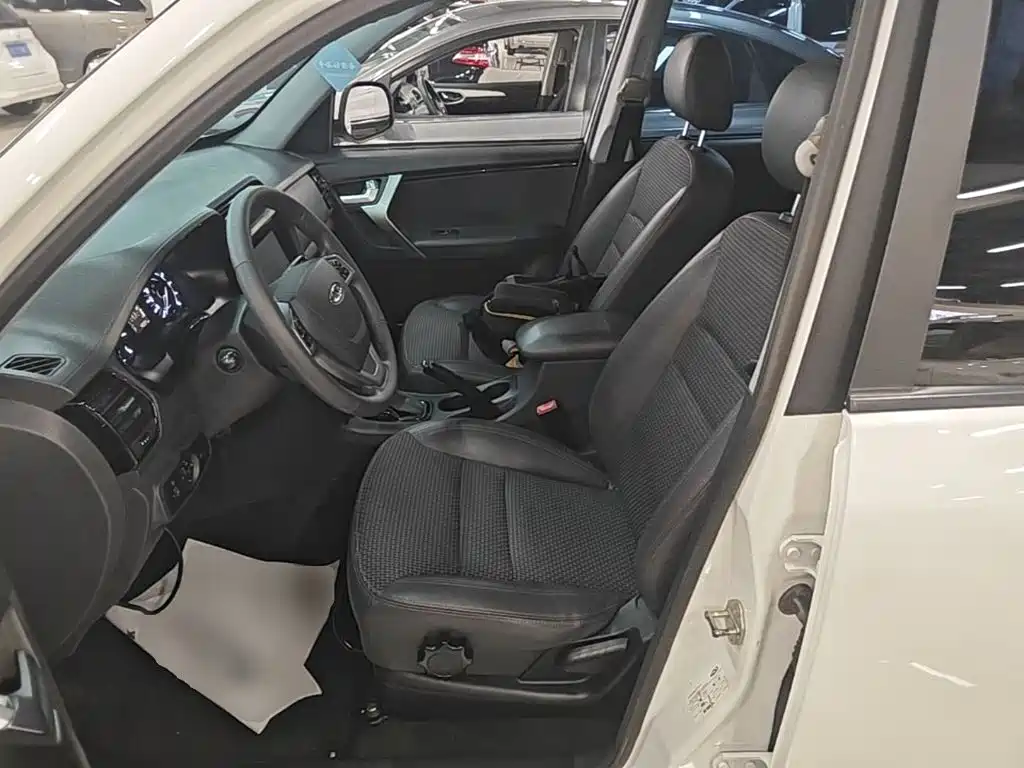 Chery Tiggo 3 2017 2016 1.6L CVT Smart Edition