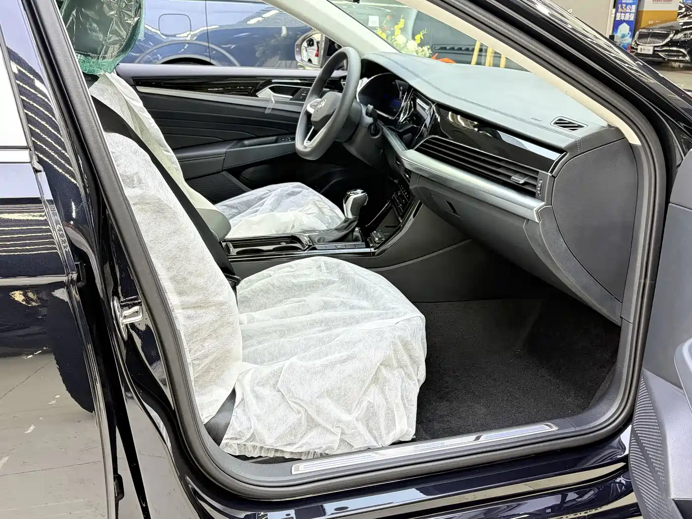 Volkswagen Passat New Energy 2025 430PHEV Hybrid Business Edition фото 13