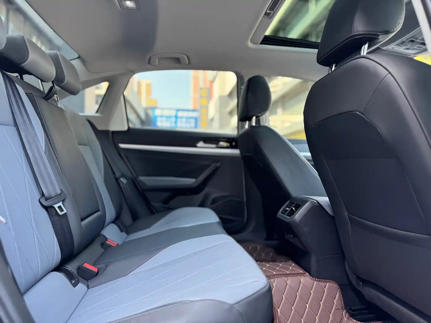 Volkswagen Lavida 2024 Model 1.5L Automatic Starlight 5 Million Edition фото 18