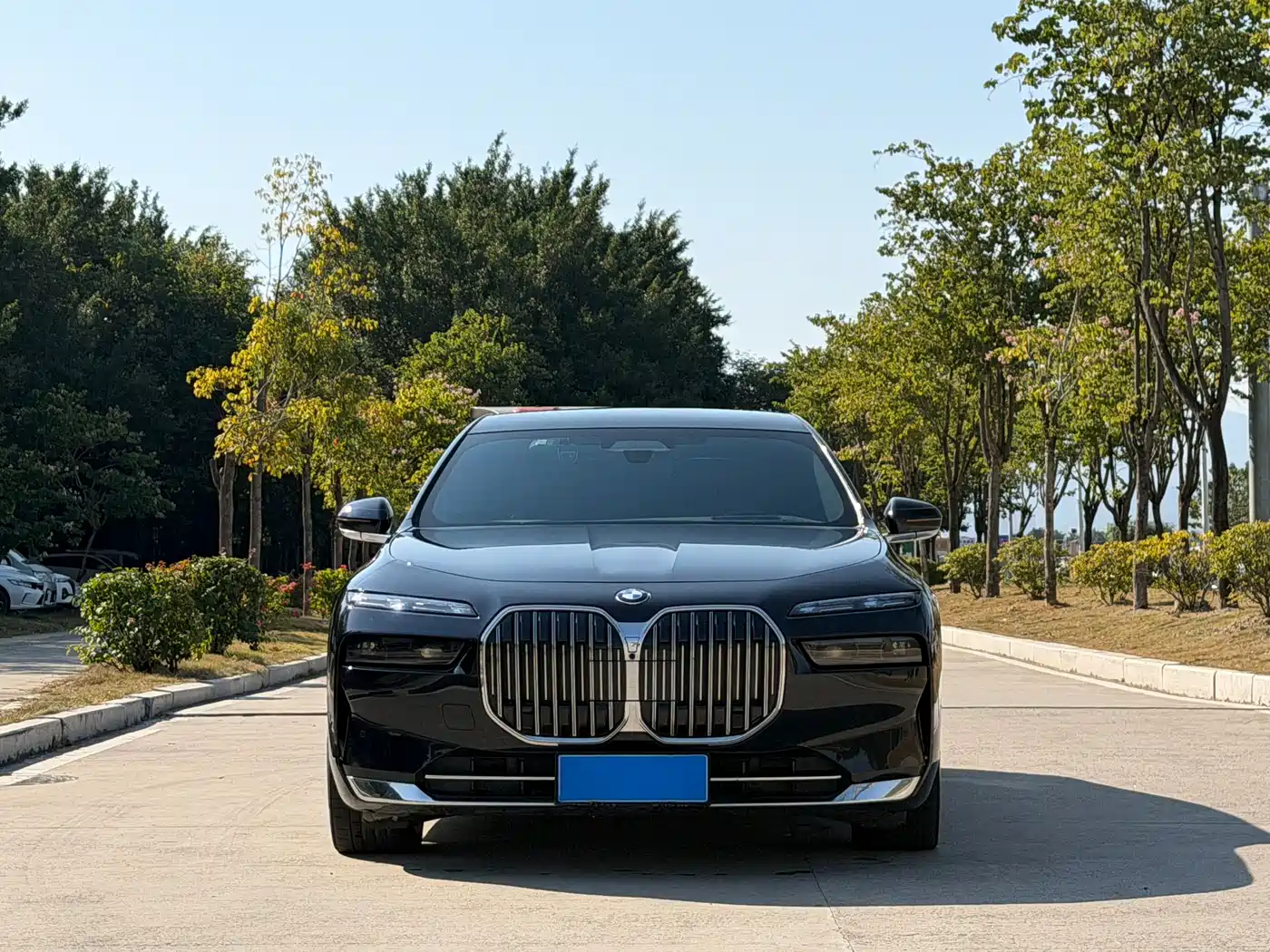 BMW 7-SERIES
